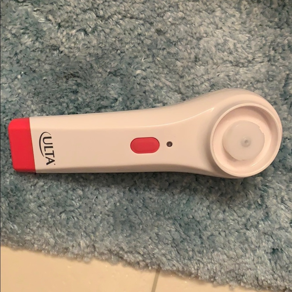 Ulta Rotating Facial Cleansing Brush